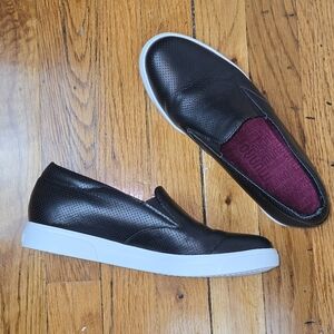 Munro Shoes Black Loafers 6.5W